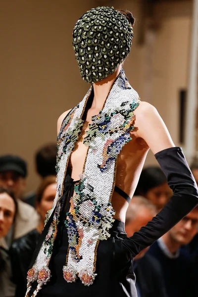 Look 61